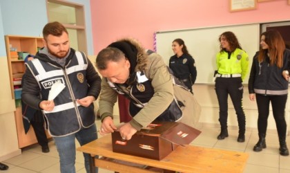 Tavşanlı İlçe Emniyet Müdürlüğünden özel öğrencilere duygusal ziyaret