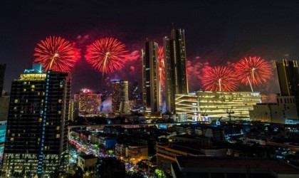 Tayland yeni yıla merhaba dedi