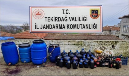 Tekirdağda yılbaşı öncesi kaçak alkol operasyonu: 2.5 ton sahte içki ele geçirildi