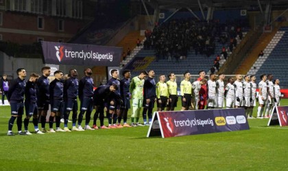 Trendyol Süper Lig: Kasımpaşa: 0 - Eyüpspor: 0 (İlk yarı)