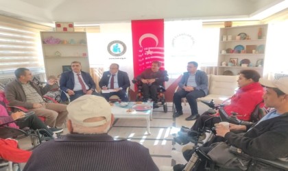 Türkiye Sakatlar Derneği Erzurum Şube Başkanı Efe; ‘Engelli olmak, engellerle yaşamak değildir