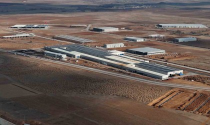 Türkiyenin ilk raylı OSBsinde fabrikalar yükseliyor