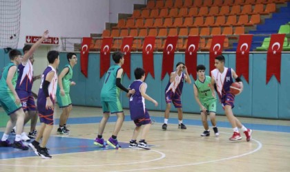 U16 basketbol yerel lig müsabakaları tamamlandı