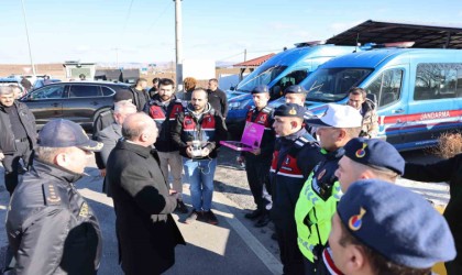 Vali Çalgan ve Başkan Aşgın, yılbaşı öncesi ekipleri yalnız bırakmadı