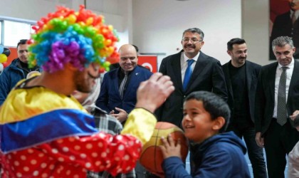 Vali Çelik, Dünya Engelliler Günü programına katıldı