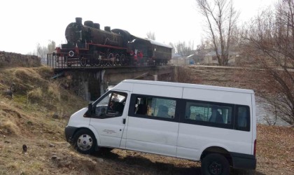 Vanda tren ve trafik kazası tatbikatları nefes kesti