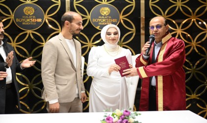 Yeşilyurt Belediyesi bir yılda 433 çiftin nikahını kıydı