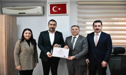 AK Parti Ankara İl Başkanı Özcan, mazbatasını alarak göreve başladı