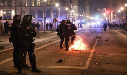 Almanyada yılbaşı bilançosu: 5 ölü, 31 yaralı, 330 gözaltı