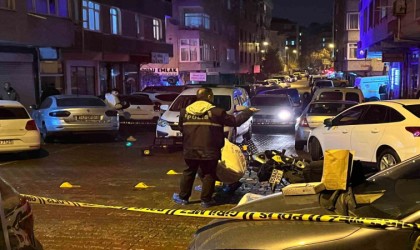 Bahçelievlerde seyir halindeki motosiklete silahlı saldırı: 1 ölü, 1 yaralı