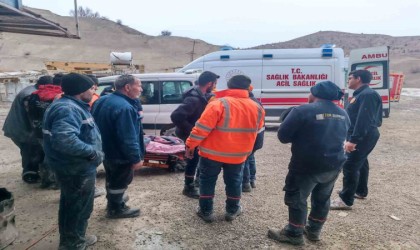Baraj tünelinde vagon altında kalan işçi hayatını kaybetti