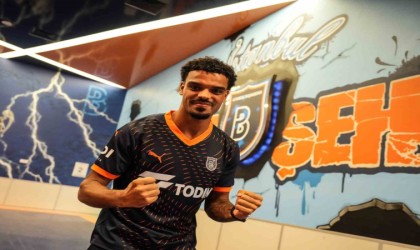 Başakşehirin yeni transferi Operi antrenmanda sakatlandı