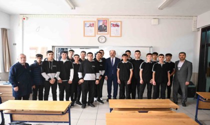 Başkan Altay: “Üniversiteye hazırlanan öğrencilerimize nakdi desteğin ilk ödemesini yaptık”