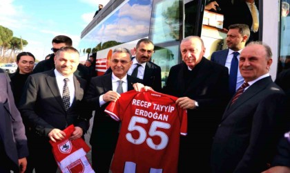 Başkan Kurnazdan Cumhurbaşkanı Erdoğana 55 numaralı forma