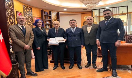 Başkan Metinden MHP lideri Bahçeliye ziyaret