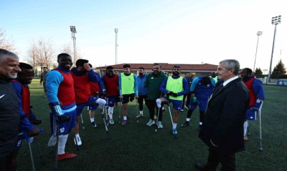 Başkan Tahmazoğlundan Şahinbey Ampute takımına moral ziyareti