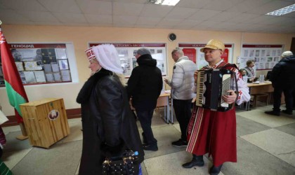 Belarusta halk devlet başkanlığı seçimi için sandık başında