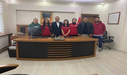 Besni masa tenisi takımları şampiyonluğu kutladı