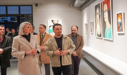 Bilecikte ‘Kendi Kendime Bir Portre Serüveni resim sergisi açıldı