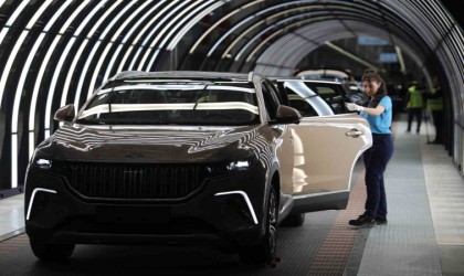 Binek otomobil ihracatçıları İtalyada gaza bastı