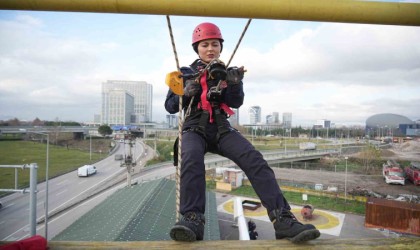 Bursanın alev savaşçısı kadınlarının eğitimi komandoları aratmadı
