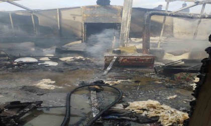 Çanakkalede evde çıkan yangında tüp patladı