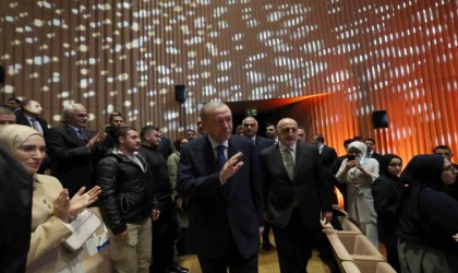 Cumhurbaşkanı Erdoğan: Üstatın uğruna ömrünü adadığı gençlik, Kızılelmaya uzanacaktır