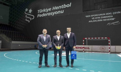 Erciyeste kar hentbolu heyecanı ile Türkiyede bir ilk daha yaşanacak