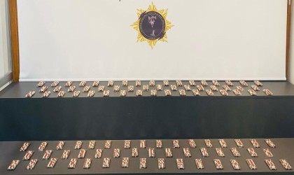 Evinde bin 860 adet uyuşturucuyla yakalandı