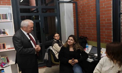 Finallere hazırlanan öğrencilere Başkandan çorba ikramı