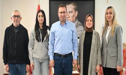 Gaziosmanpaşa Gençlik Merkezi öğrencisi Belinay, İngilteredeki bir kolejden tam burs kazandı