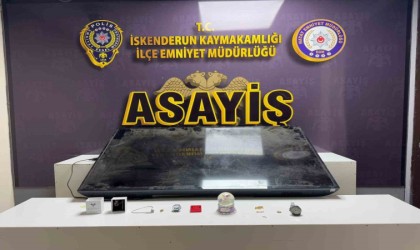 İskenderunda kar küresi çalan hırsızlar yakayı ele verdi