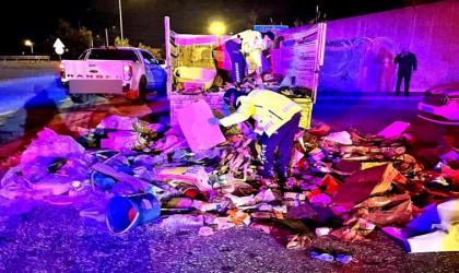 Jandarma otoyolda durdurduğu çöp kamyonunda 1,5 kilo uyuşturucu ele geçirdi