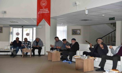 Kandilde ulu çınarlar unutulmadı