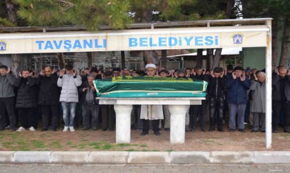 Kaybolduktan 4 gün sonra bulunan ve hastanede hayatını kaybeden yaşlı adam toprağa verildi