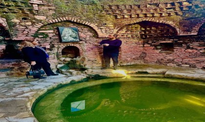 Kaymakam Doğru, tarihi hamama dikkat çekti
