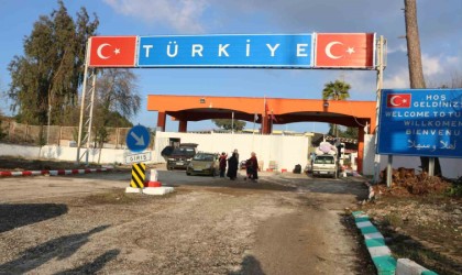 Keseb Sınır Kapısının açılmasıyla Türkiyeden Suriyeye geçişler hızlandı