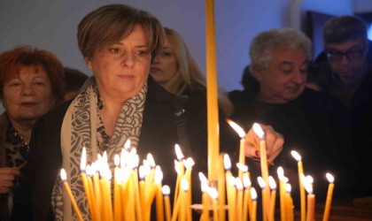 Kıdemli Metropolit Theoliptos Trilyede ayin yönetti