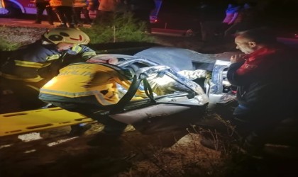 Kontrolden çıkan otomobil şarampole uçtu; 3 yaralı