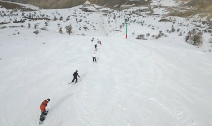 Kop Dağı Kayak Merkezi sezonu açtı