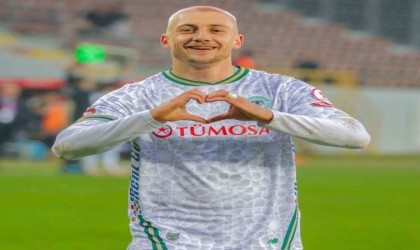 Kramer, pembe saçıyla yükselişe geçti