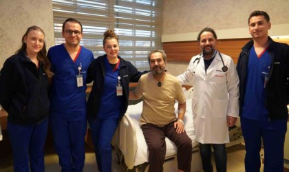 Mekanik kalp kapağında pıhtı ve kolon kanseri olan hasta zorlu operasyonla tedavi edildi