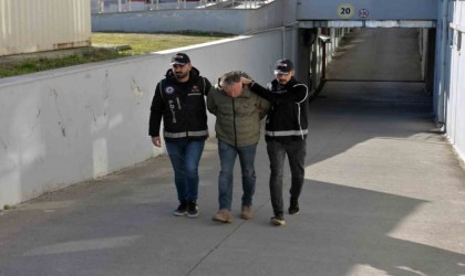 Mekkeden zemzem suyu alıp Adanada musluk suyu ile çoğalttı