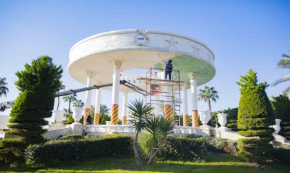 Mersinde taraftar maydanları yenileniyor