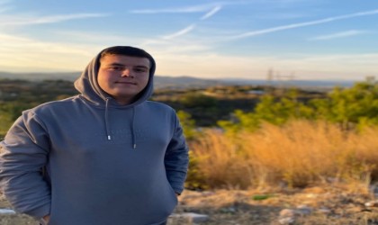 Motosiklete 3 kişi binip kaza yaptılar: 2 ölü