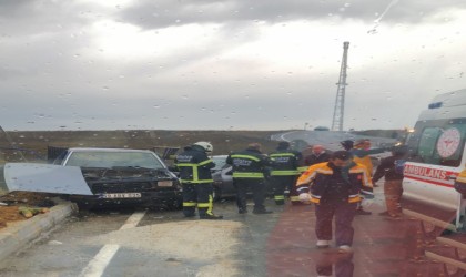 Muratlı-Tekirdağ yolunda kavşakta kaza: 2 yaralı