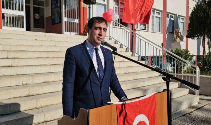 Nazillide öğrenciler karne sevinci yaşadı