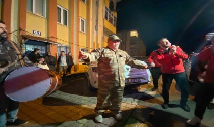 Özel birey Alinin asker olma hayali gerçek oldu, kınası bile yakıldı