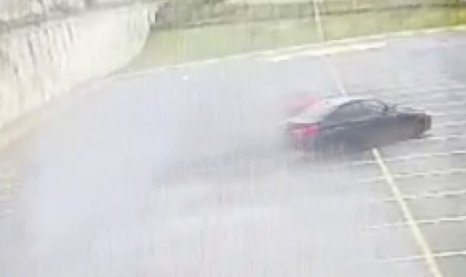 Pendikte drift atan kadın sürücüye para cezası