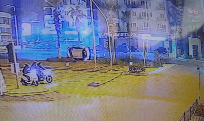 Refüje çarpan otomobil takla attı: 1 yaralı